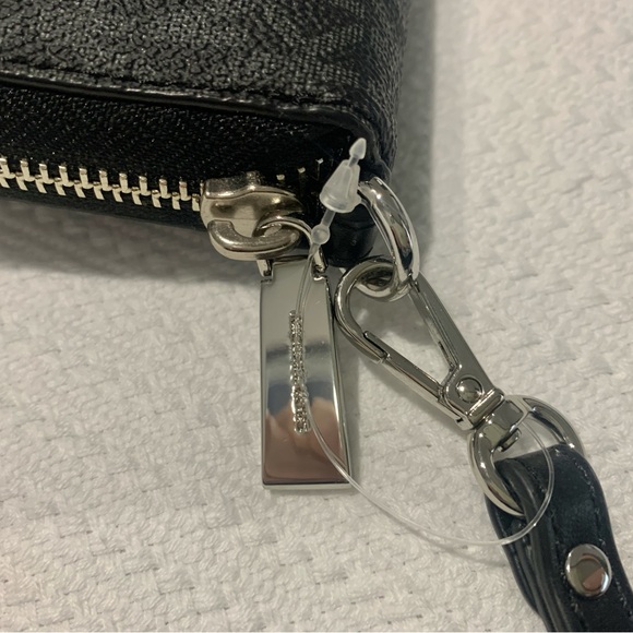 NWT Michael Kors Travel Continental Wallet - Picture 5 of 11